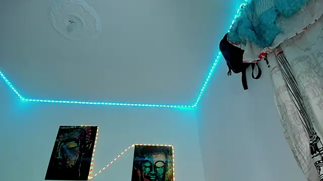 Big latinax online show from February 2026 03:15:02 AM