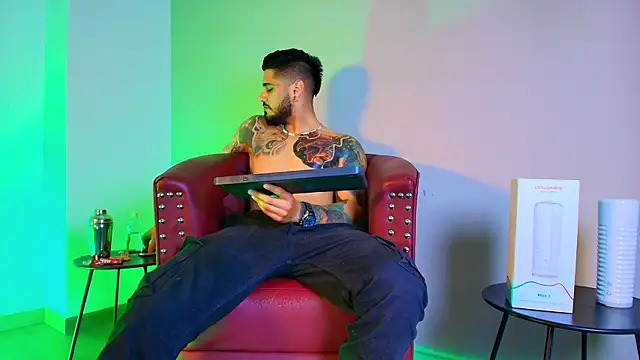Snapshot of amodeus_bael_ chatting on September 2025 02:22:02 AM amodeus bael online show from September 2025 02:22:02 AM