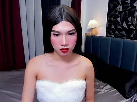 Snapshot of MaxCollins chatting on November 2025 10:09:01 PM MaxCollins online show from November 2025 10:09:01 PM