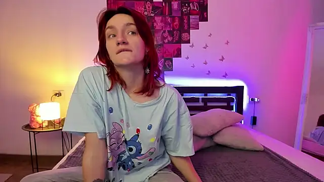 Snapshot of ArinaWinss chatting on November 2025 08:19:01 PM ArinaWinss online show from November 2025 08:19:01 PM