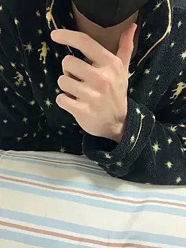 hijin11415 online show from December 2025 01:27:01 PM