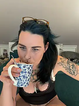 LadyNocturne online show from May 2026 02:57:02 PM