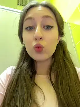 FroggyAnna online show from March 2026 04:44:01 PM