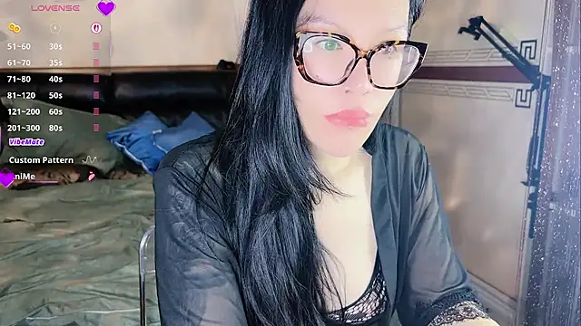 Snapshot of lingzi9333 chatting on November 2025 01:46:01 PM lingzi9333 online show from November 2025 01:46:01 PM