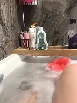 Imogenbabyyy online show from April 2026 06:12:01 PM