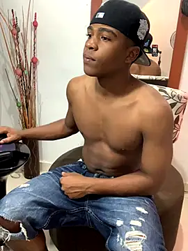 Snapshot of DEMOND_333 chatting on September 2025 02:52:01 PM DEMOND 333 online show from September 2025 02:52:01 PM