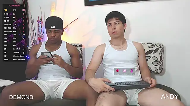 Snapshot of DEMOND_333 chatting on December 2025 04:08:02 AM DEMOND 333 online show from December 2025 04:08:02 AM