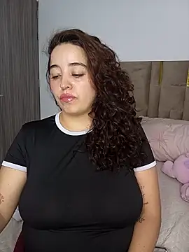 LoanaSantos online show from March 2026 11:10:01 PM