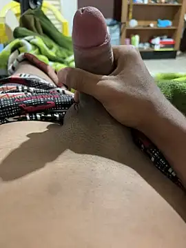 marcqueim online show from February 2026 10:52:02 PM