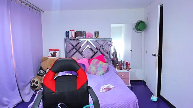 Luna Analya online show from April 2026 02:50:01 PM