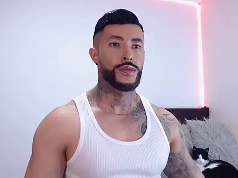 andrea de lucaa online show from November 2025 03:49:02 AM