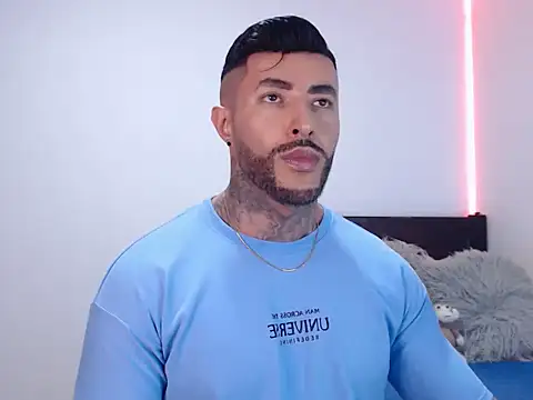 andrea de lucaa online show from November 2025 01:30:01 AM