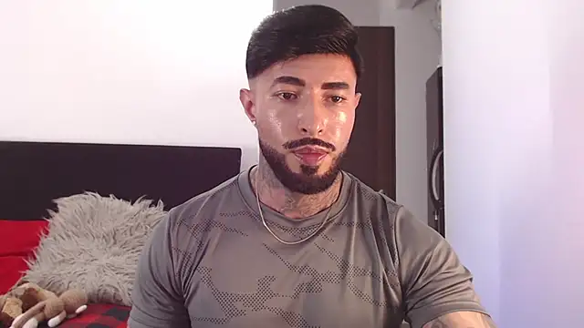 Snapshot of andrea_de_lucaa chatting on June 2026 05:23:02 AM andrea de lucaa online show from June 2026 05:23:02 AM