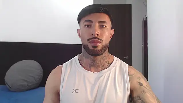 Snapshot of andrea_de_lucaa chatting on July 2026 04:49:01 AM andrea de lucaa online show from July 2026 04:49:01 AM