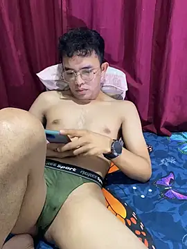 rand1101 online show from October 2025 10:40:02 PM