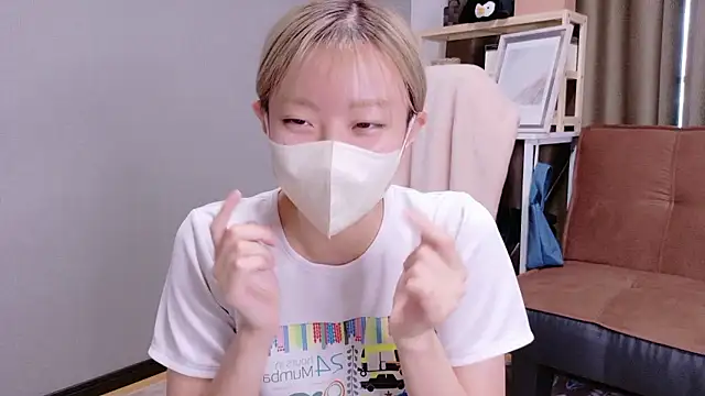 Nana  ch online show from September 2025 05:09:02 AM