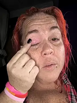 Courdles online show from October 2025 03:45:01 PM