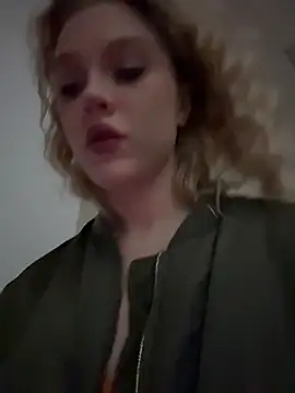 CaitlinSugar online show from December 2025 04:39:02 AM