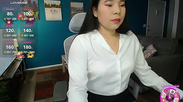 Snapshot of SHEILYN_ chatting on June 2026 04:37:02 AM SHEILYN online show from June 2026 04:37:02 AM