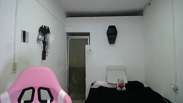 Amber09raiden online show from October 2025 10:43:02 PM