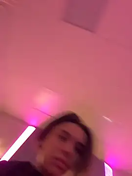 VioletAsh online show from January 2026 04:16:01 AM