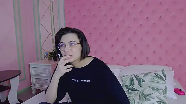 VioletAsh online show from March 2026 05:09:02 AM