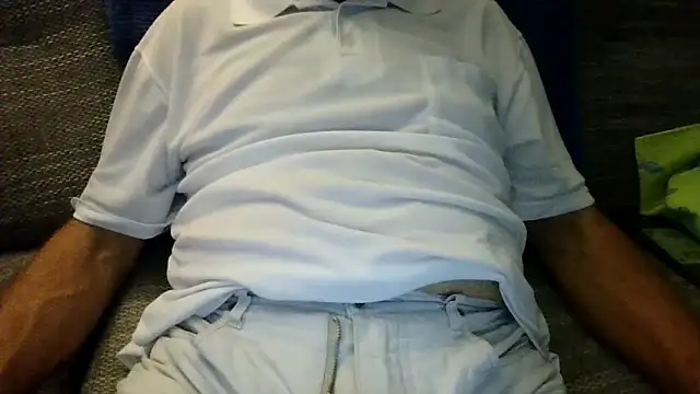 Snapshot of velikifant7 chatting on November 2025 05:23:01 PM velikifant7 online show from November 2025 05:23:01 PM