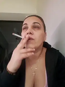 Snapshot of PalomaDesireee chatting on October 2025 06:43:01 AM PalomaDesireee online show from October 2025 06:43:01 AM