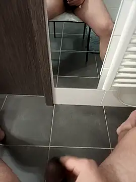 uneviesexy online show from November 2025 08:31:01 PM