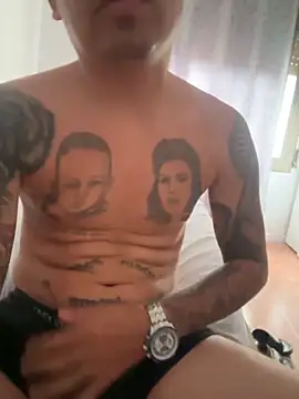 Snapshot of davidxxx099 chatting on October 2025 11:52:02 AM davidxxx099 online show from October 2025 11:52:02 AM