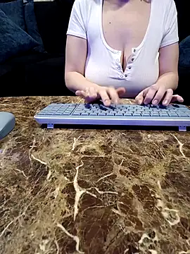 Snapshot of Jeannie_69_andahalf chatting on February 2026 01:04:02 AM Jeannie 69 andahalf online show from February 2026 01:04:02 AM