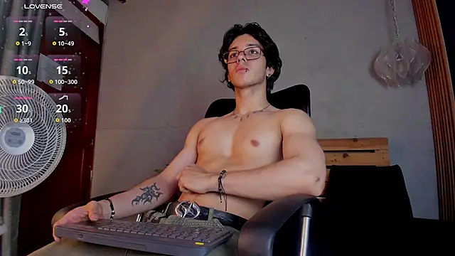 Snapshot of Markuss__ chatting on September 2025 02:26:01 AM Markuss online show from September 2025 02:26:01 AM