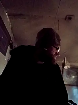 bearded cross online show from February 2026 02:02:01 PM