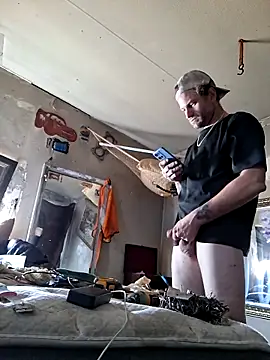 bearded cross online show from March 2026 09:42:02 PM