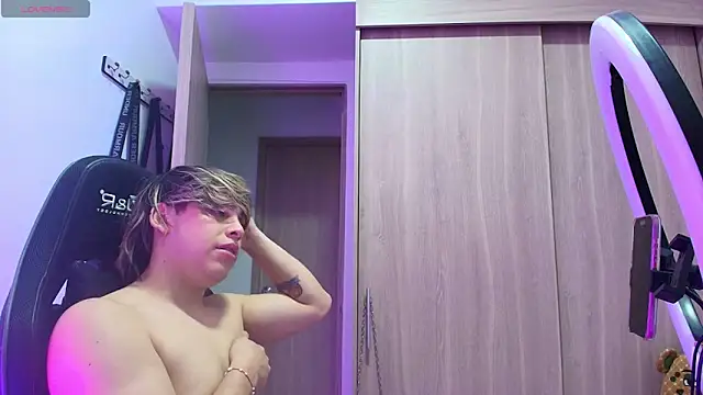 brunothompson3 online show from October 2025 01:37:01 AM