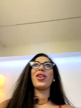 Bella Vixen  online show from October 2025 07:25:02 PM