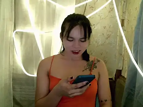 Snapshot of kera_metina chatting on May 2026 11:43:01 PM kera metina online show from May 2026 11:43:01 PM