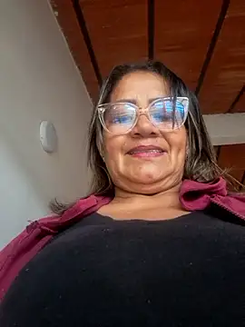 Snapshot of Vickysweeeettt chatting on April 2026 09:04:01 PM Vickysweeeettt online show from April 2026 09:04:01 PM