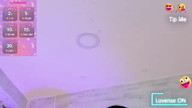 Snapshot of PauliinaBelle_ chatting on August 2026 01:16:02 PM PauliinaBelle online show from August 2026 01:16:02 PM