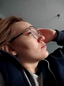 AlisaWyn online show from January 2026 04:05:02 AM