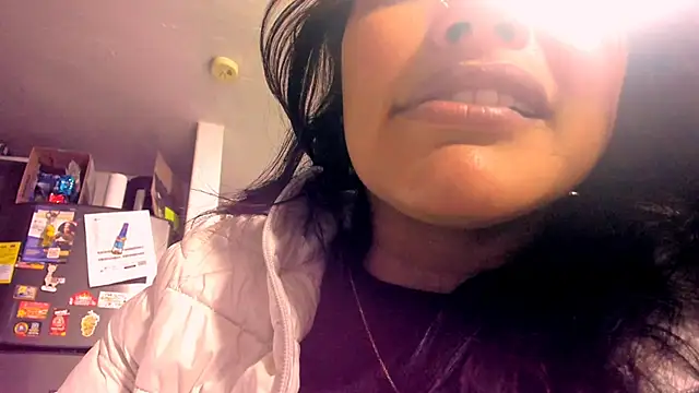 Snapshot of scarletr_red chatting on September 2025 10:58:02 PM scarletr red online show from September 2025 10:58:02 PM