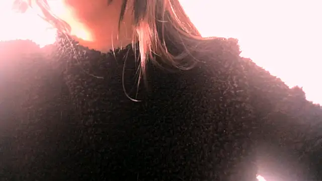 Snapshot of scarletr_red chatting on September 2025 05:29:02 PM scarletr red online show from September 2025 05:29:02 PM