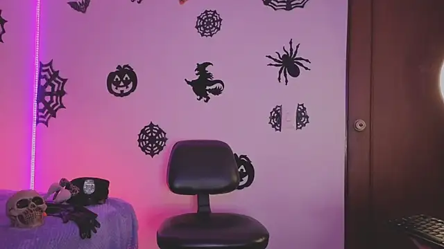 MiaCollinssx online show from October 2025 02:01:02 PM