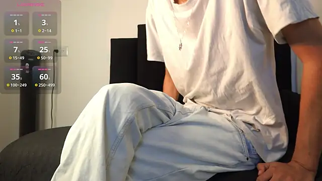 alexmark  online show from December 2025 01:38:01 PM