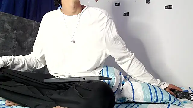 alexmark  online show from April 2026 01:00:02 PM