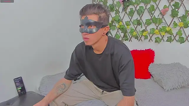 COUPLE25 33 online show from February 2026 10:53:02 AM