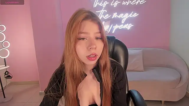 TiffannySins online show from April 2026 06:19:01 AM