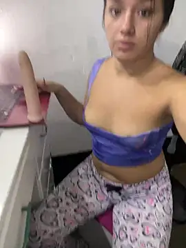 Luciaparker03 online show from February 2026 02:47:02 PM