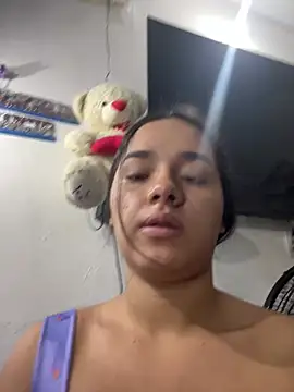 Luciaparker03 online show from April 2026 01:25:02 PM