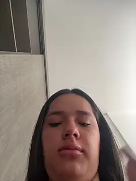 Luciaparker03 online show from July 2026 12:56:01 PM